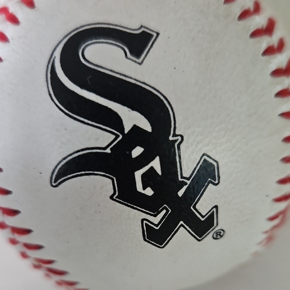 1996 Chicago White Sox Ball. - Picture 5 of 5
